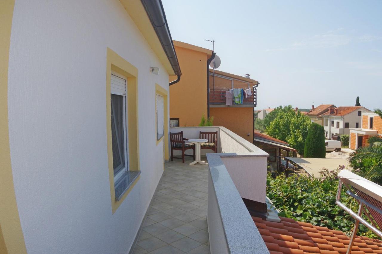Apartment Mia Vinkuran Buitenkant foto